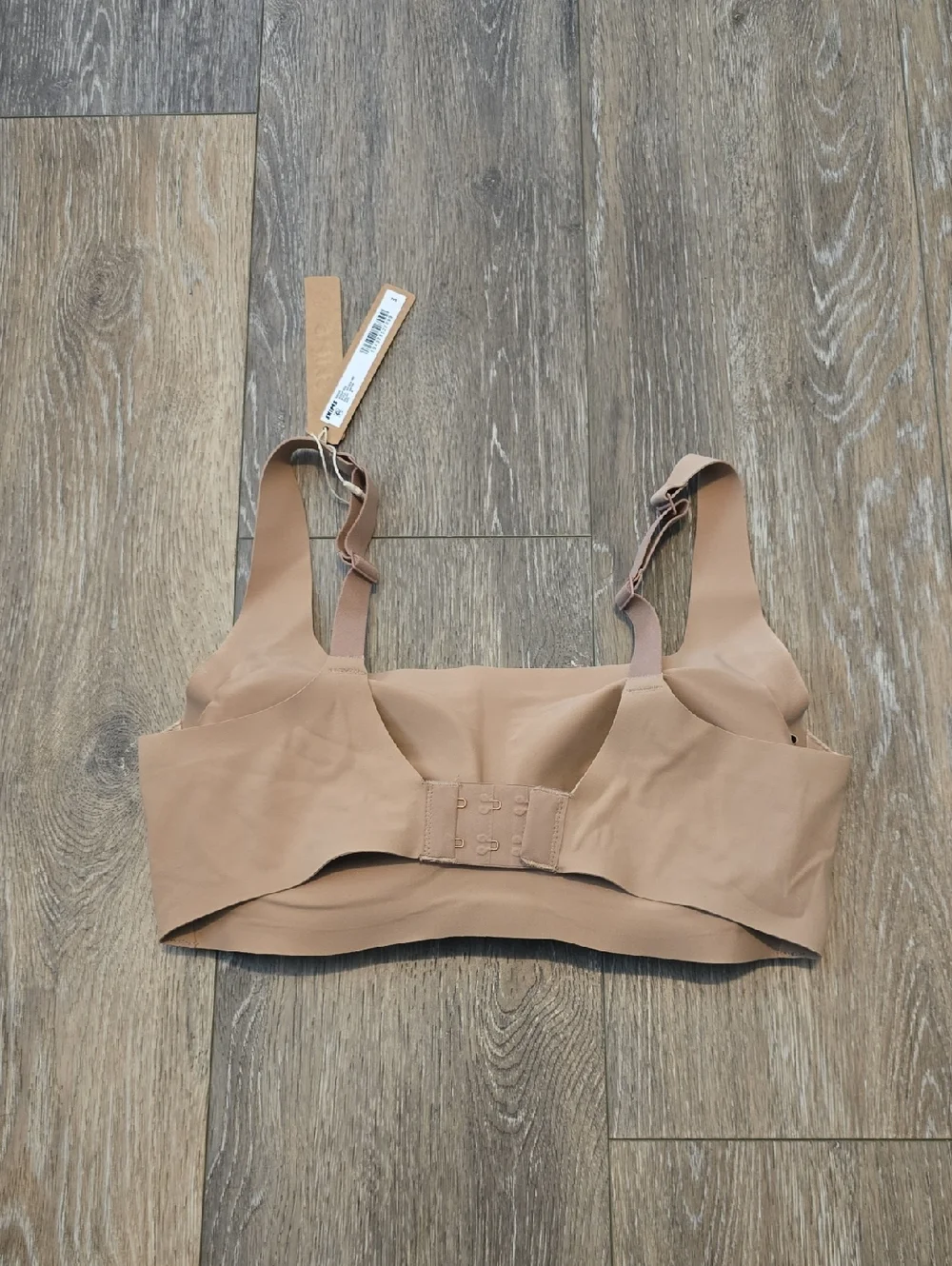SKIMS Kim Kardashian Women's Medium Naked Scoop Bra New w/ Tags! - Picture 2 of 4